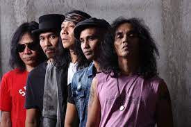 Slank Dikejar Massa Imbas Konser Perayaan 25 Tahun Album Tujuh Batal (foto:net/ist)