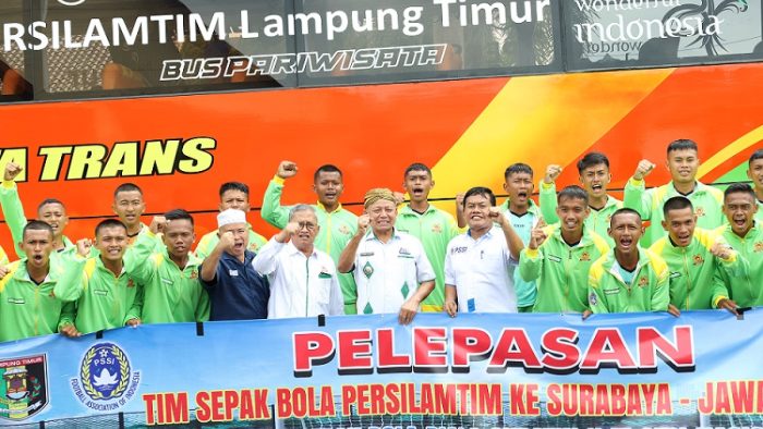 Bupati Lamtim Lepas Tim Sepak Bola Persilamtim U-17 Piala Soeratin di Surabaya, Jawa Timur