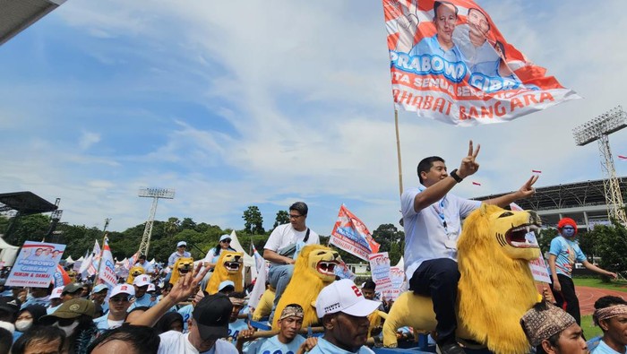 Maruarar Sirait hadiri kampanye Prabowo-Gibran di GBK (Foto: Istimewa).