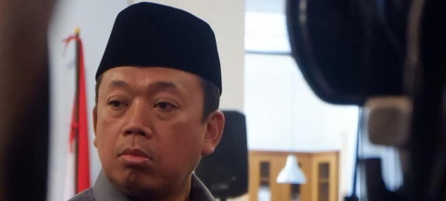 Sekretaris TKN Prabowo-Gibran, Nusron Wahid meminta maaf kepada warga Tionghoa di DKI Jakarta lantaran menggelar kampanye akbar di GBK bertepatan dengan Tahun Baru Imlek, Sabtu (10/2). (CNN Indonesia/ Khaira Ummah)
