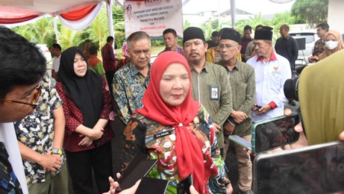 Walikota Bandar Lampung Eva Dwiana saat diwawancarai awak media. Foto : Tampan Fernando/Rilis.id