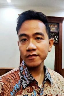 Gibran Rakabuming Raka di Balai Kota Solo, Jumat (19/4/2024). Foto: Tara Wahyu NV/detikJateng
