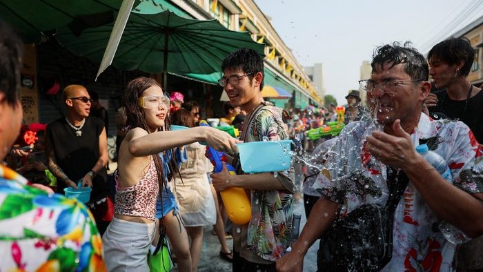 Festival Songkran (Chalinee Thirasupa/Reuters)