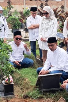 PWI Lampung Ziarah Kubur Tokoh Pers Lampung
