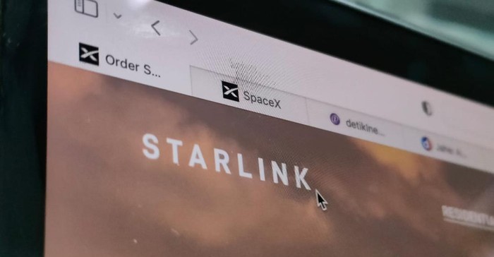 Starlink resmi beroperasi di Indonesia. Foto: Agus Tri Haryanto/detikINET