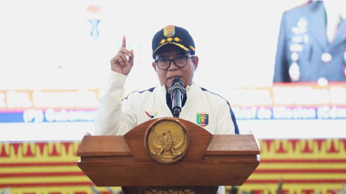 Pj Gubernur Lampung Samsudin saat menyampaikan terimakasih kepada Kontingen PON XXI Lampung 2024