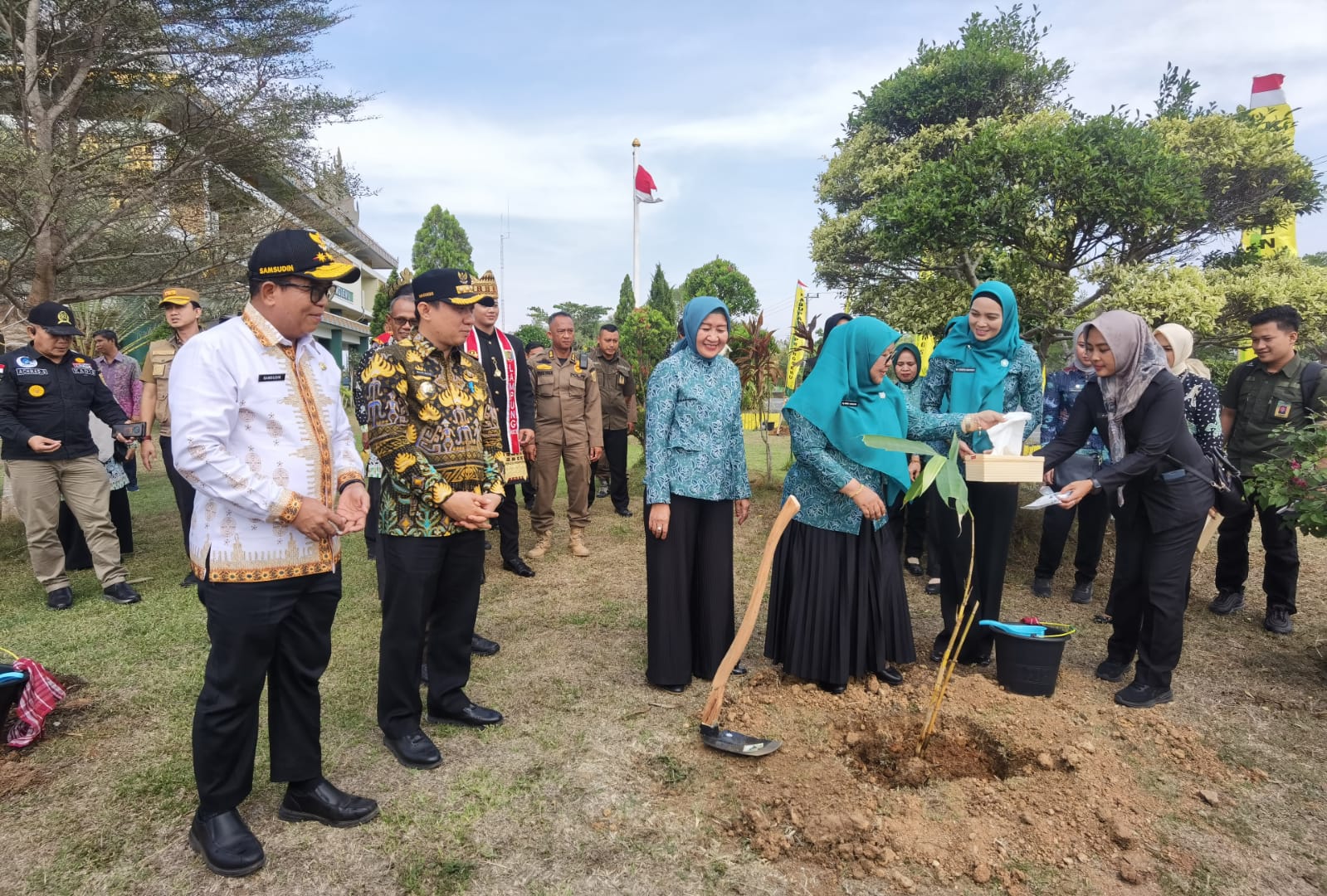 Gerakan Penanaman Pohon Bambu, Marindo Mendapat Apresiasi Pj. Gubernur Samsudin