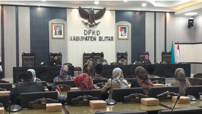 DPRD Kab Blitar Paripurnakan Dua Agenda Yakni RAPBD dan RPD APBD 2025