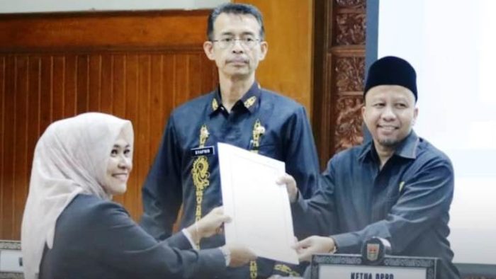 Enam Fraksi DPRD Bukittinggi Sampaikan Pandangan Umum Terhadap Raperda SPBE dan Lingkungan Hidup