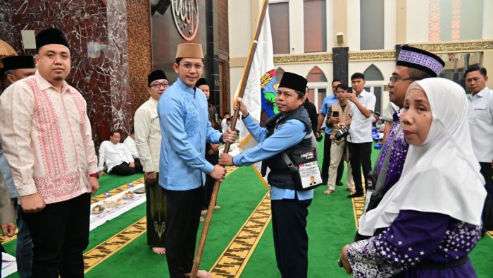 Bupati Egi Lepas Keberangkatan 388 Jemaah Calon Haji ke Tanah Suci Mekah