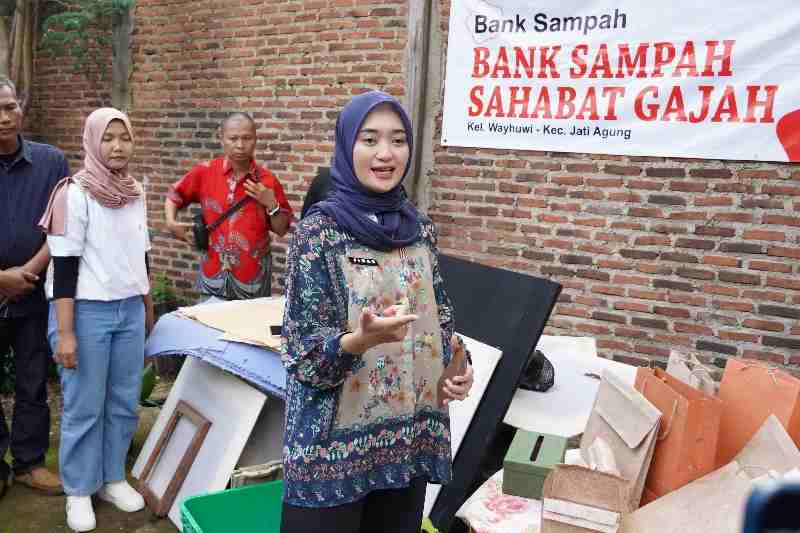 Dorong Pesantren Jadi Pelopor Gaya Hidup Ramah Lingkungan