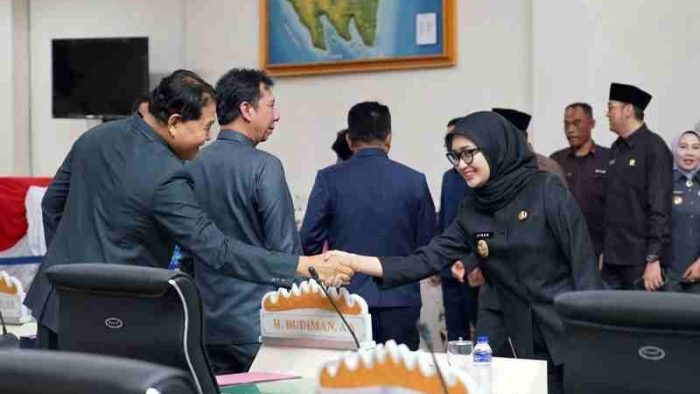 Wagub Jihan Hadiri Paripurna Pembicaraan Tingkat II DPRD LAmpung