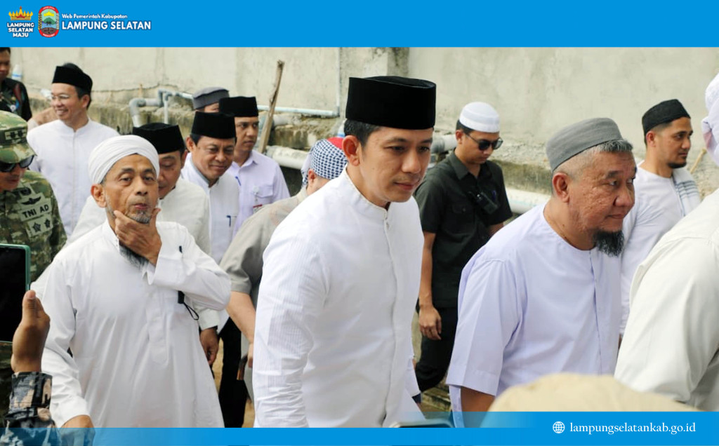 Bupati Egi Hadiri Ijtima Ulama Dunia 2025, Kota Baru Berdenyut oleh Zikir dan Pergerakan UMKM