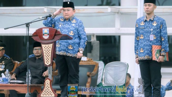 Pemkab Pesibar Gelar Upacara Paringatan Hari Pahlawan Pemkab Pesibar Gelar Upacara Paringatan Hari Pahlawan