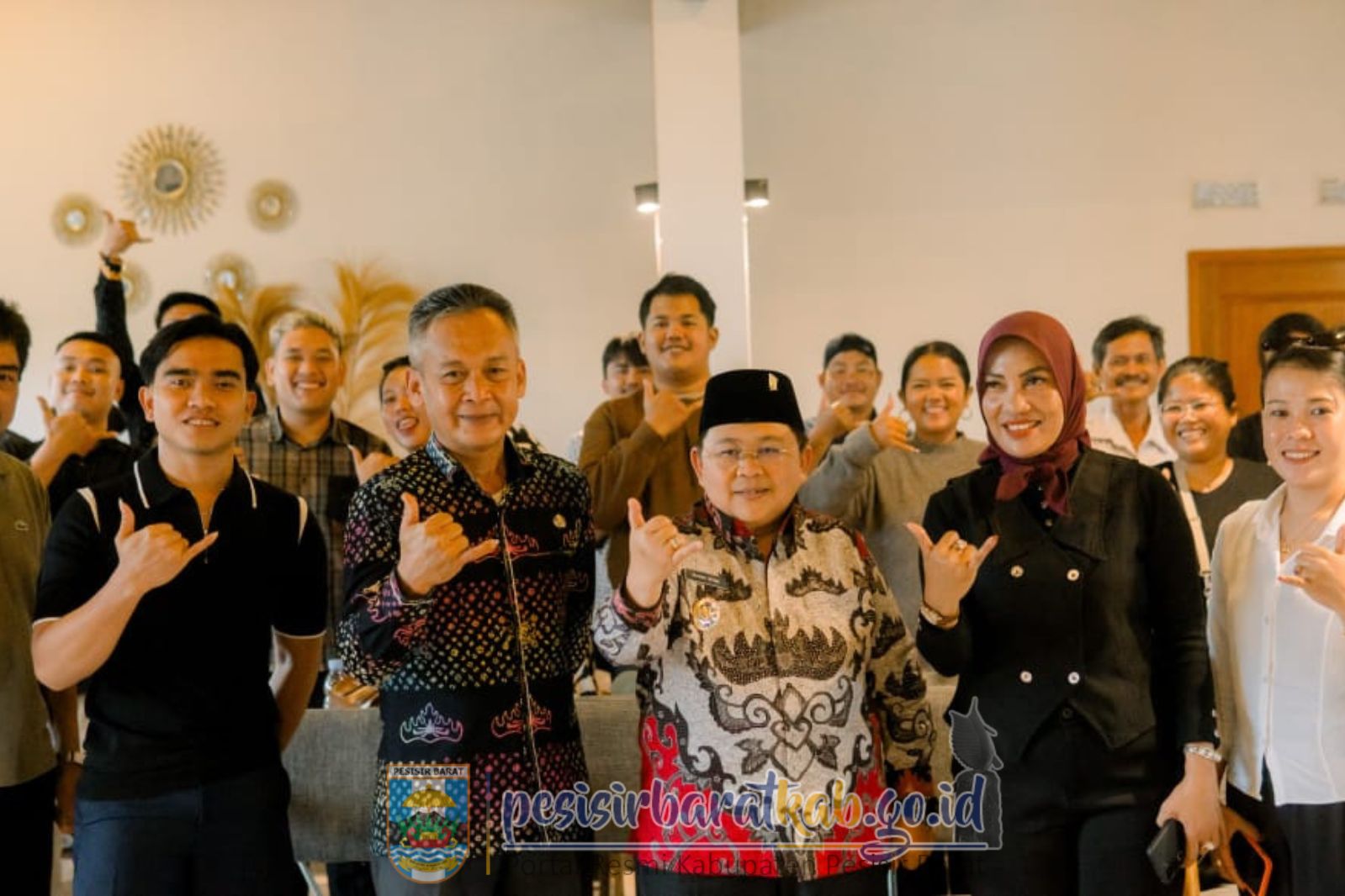 Pemkab Pesibar Dorong Pengembangan Pariwisata dan Pelestarian Lingkungan