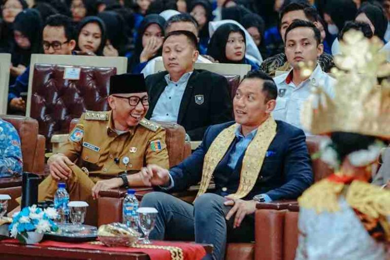 Ajak Mahasiswa Bangun Kolaborasi dan Inovasi untuk Masa Depan Bangsa