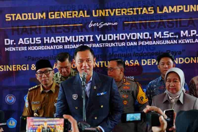 Menko AHY dan Gubernur Mirza Ajak Mahasiswa Unila Jadi Generasi Pemimpin yang Inovatif dan Berkarakter