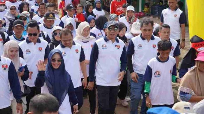 Ribuan Masyarakat Ikuti Jalan Sehat Bersama Gubernur Lampung, Peringati HUT ke-17 Kabupaten Mesuji Ribuan Masyarakat Ikuti Jalan Sehat Bersama Gubernur Lampung, Peringati HUT ke-17 Kabupaten Mesuji