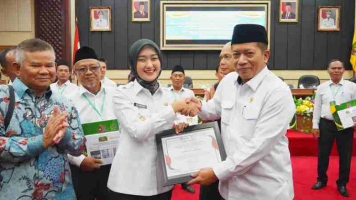 Sinergi Pemprov, Kejaksaan, dan Kemenkop UKM Perkuat Ekonomi Desa lewat Koperasi Merah Putih Mitra Adhyaksa Sinergi Pemprov, Kejaksaan, dan Kemenkop UKM Perkuat Ekonomi Desa lewat Koperasi Merah Putih Mitra Adhyaksa