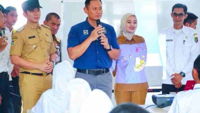 Tinjau SRMA 32 Lampung Selatan, Menko AHY dan Wagub Jihan Pastikan Fasilitas Pendidikan Siap Tinjau SRMA 32 Lampung Selatan, Menko AHY dan Wagub Jihan Pastikan Fasilitas Pendidikan Siap