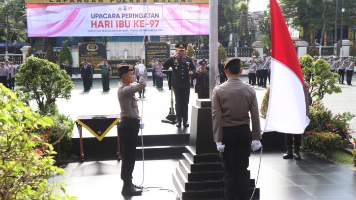 Polres Malang Gelar Upacara Hari Ibu ke-97, Kapolres: Perempuan Pilar Strategis Bangsa