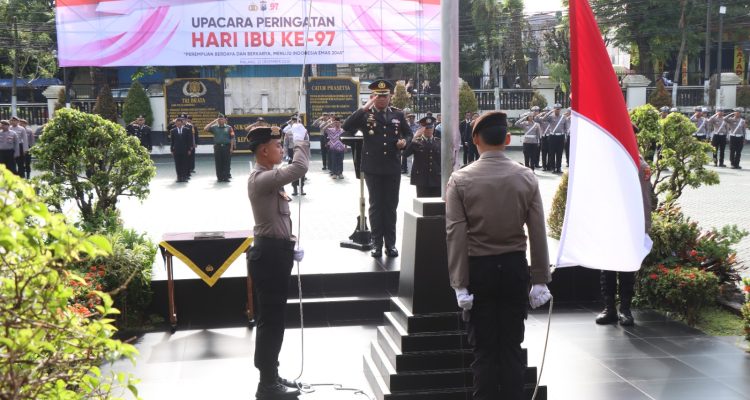 Polres Malang Gelar Upacara Hari Ibu ke-97, Kapolres: Perempuan Pilar Strategis Bangsa