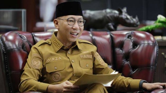 Gubernur Lampung Rahmat Mirzani Djausal