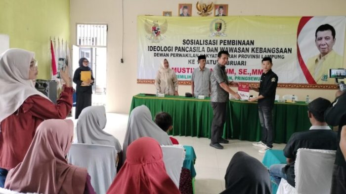 1001489529-768x489-1