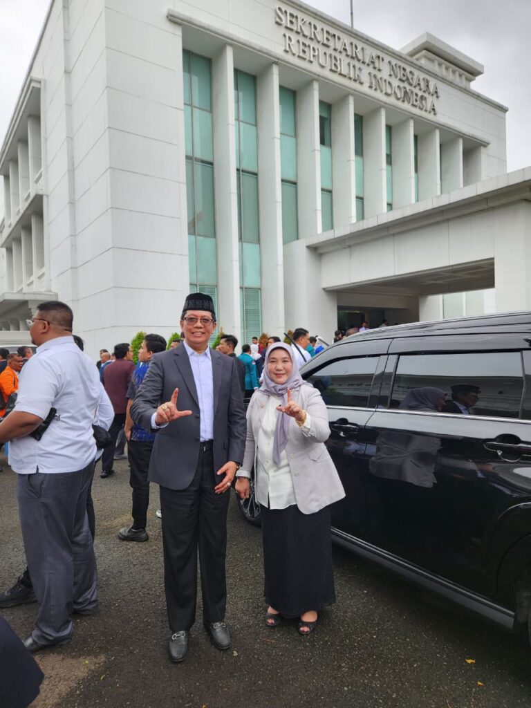 Rektor dan Dekan Fakultas Syariah UIN RIL Hadiri Taklimat Presiden di Istana