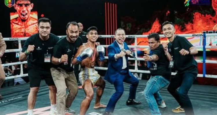 Ketua Muaythai Lampung dan Atlet PON Abdul Muis di di Ajang Byon Madness