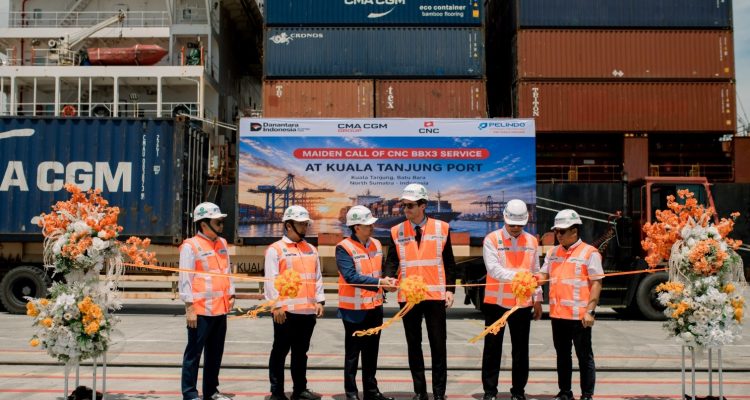 PMT Layani Pelayaran Perdana CMA CGM dari Kuala Tanjung ke China Selatan