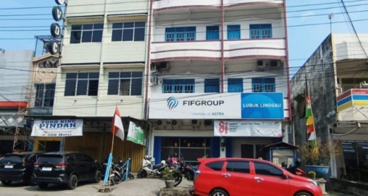 Kantor Cabang FIFGROUP Lubuk Linggau, yang beralamat di Jl. Yos Sudarso No. 17-18 Kel. Cereme Taba, Kec. Lubuk Linggau Timur II Kota Lubuklinggau.