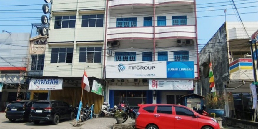 Kantor Cabang FIFGROUP Lubuk Linggau, yang beralamat di Jl. Yos Sudarso No. 17-18 Kel. Cereme Taba, Kec. Lubuk Linggau Timur II Kota Lubuklinggau.