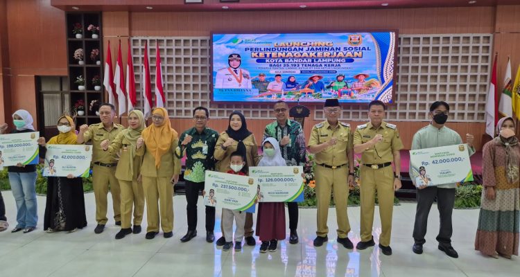 Pemkot Bandar Lampung Lindungi 35.193 Pekerja Rentan Melalui BPJS-TK Pemkot Bandar Lampung Lindungi 35.193 Pekerja Rentan Melalui BPJS-TK